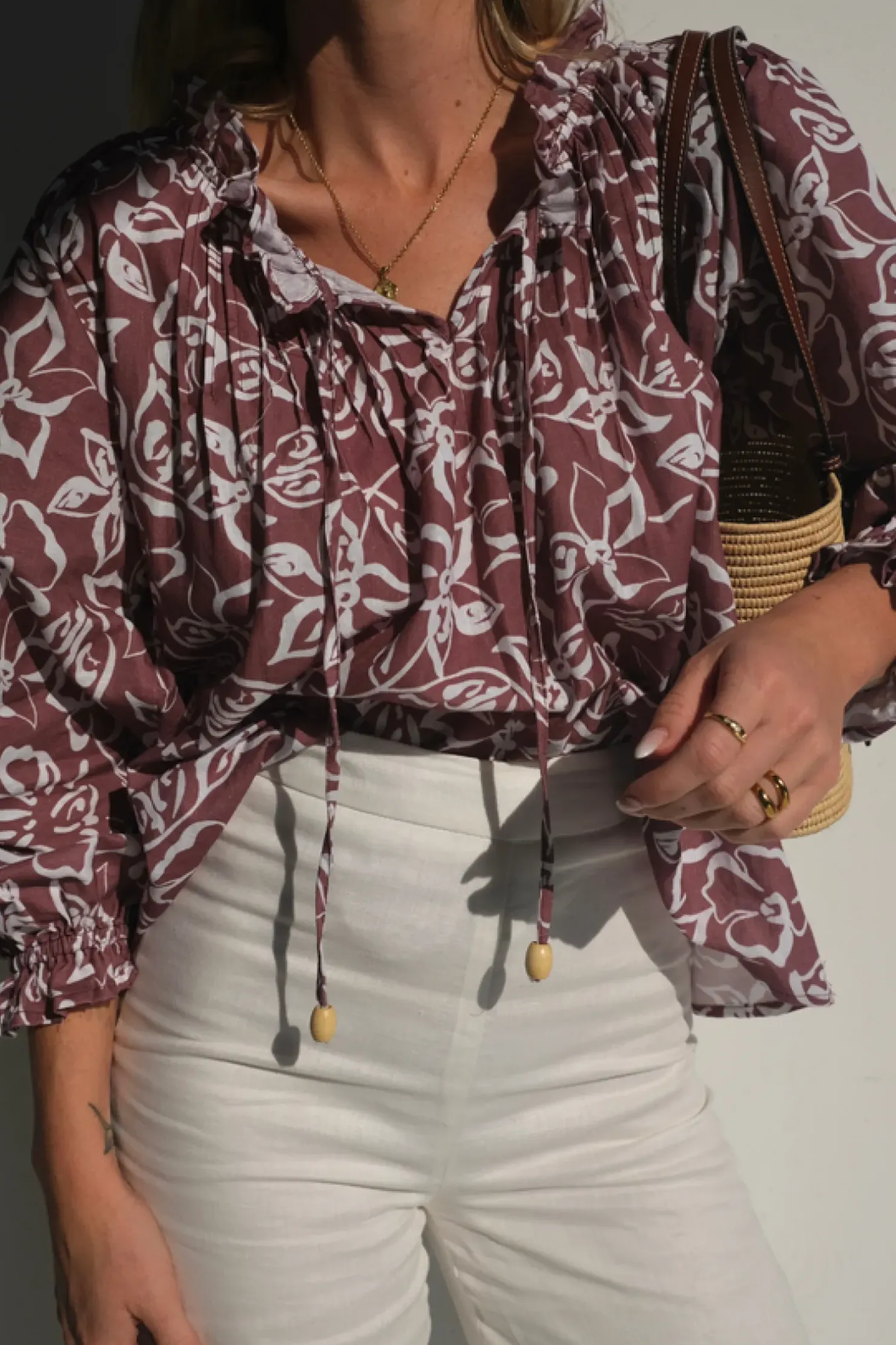 Best Lunar Fox Charlotte Linen Blouse - Sangria