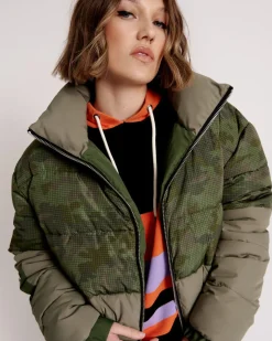 Fashion One Teaspoon Dirtee Love Camo Puffa Jacket - Khaki