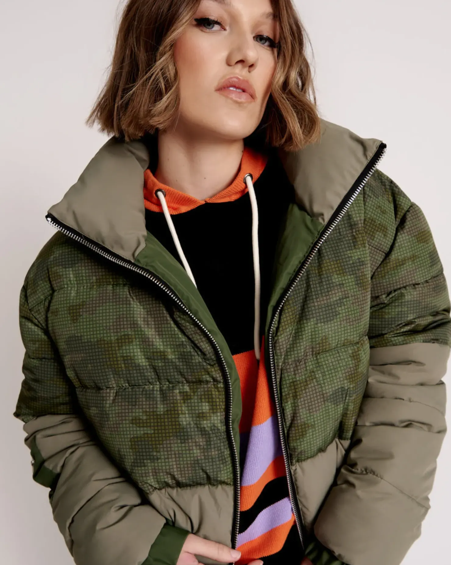Fashion One Teaspoon Dirtee Love Camo Puffa Jacket - Khaki