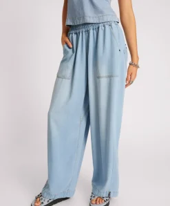 Best One Teaspoon Tencel Parachute Pants - Soft Blue